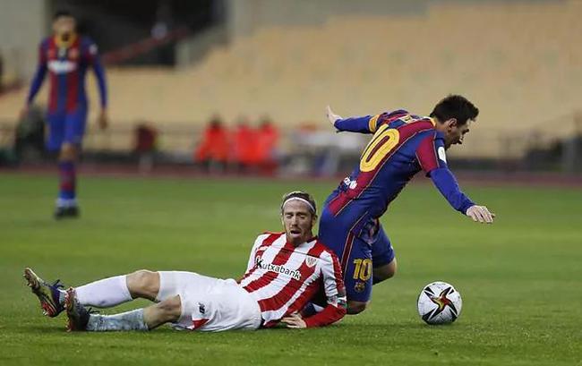 برشلونة يواجه خطر غياب 7 لاعبين أمام باريس سان جيرمان في إياب دوري الأبطال